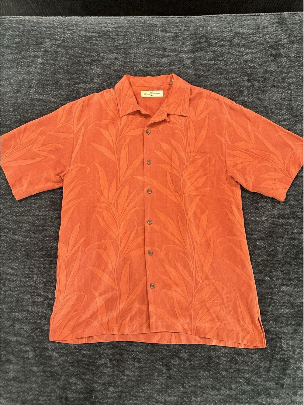 Tommy Bahama 100% Silk Hawaiian Camp Shirt Mens M Embroidered Aloha Beach Resort